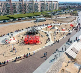 Labyrinthe de bouées — design actif Pro Urba, Calais (62) — Front de mer