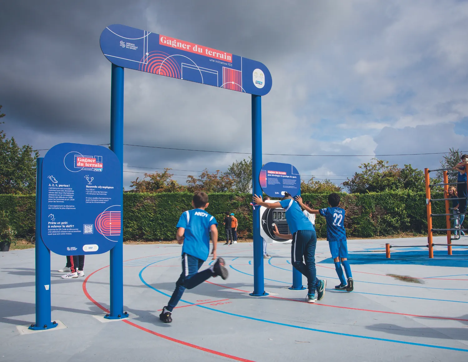 Zone d’échauffement ludique & sportif — design actif Pro Urba, Le Lude (72)