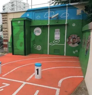Le « nudge » du coin de rue — design actif Pro Urba, Les Mureaux (78) — Gare SNCF